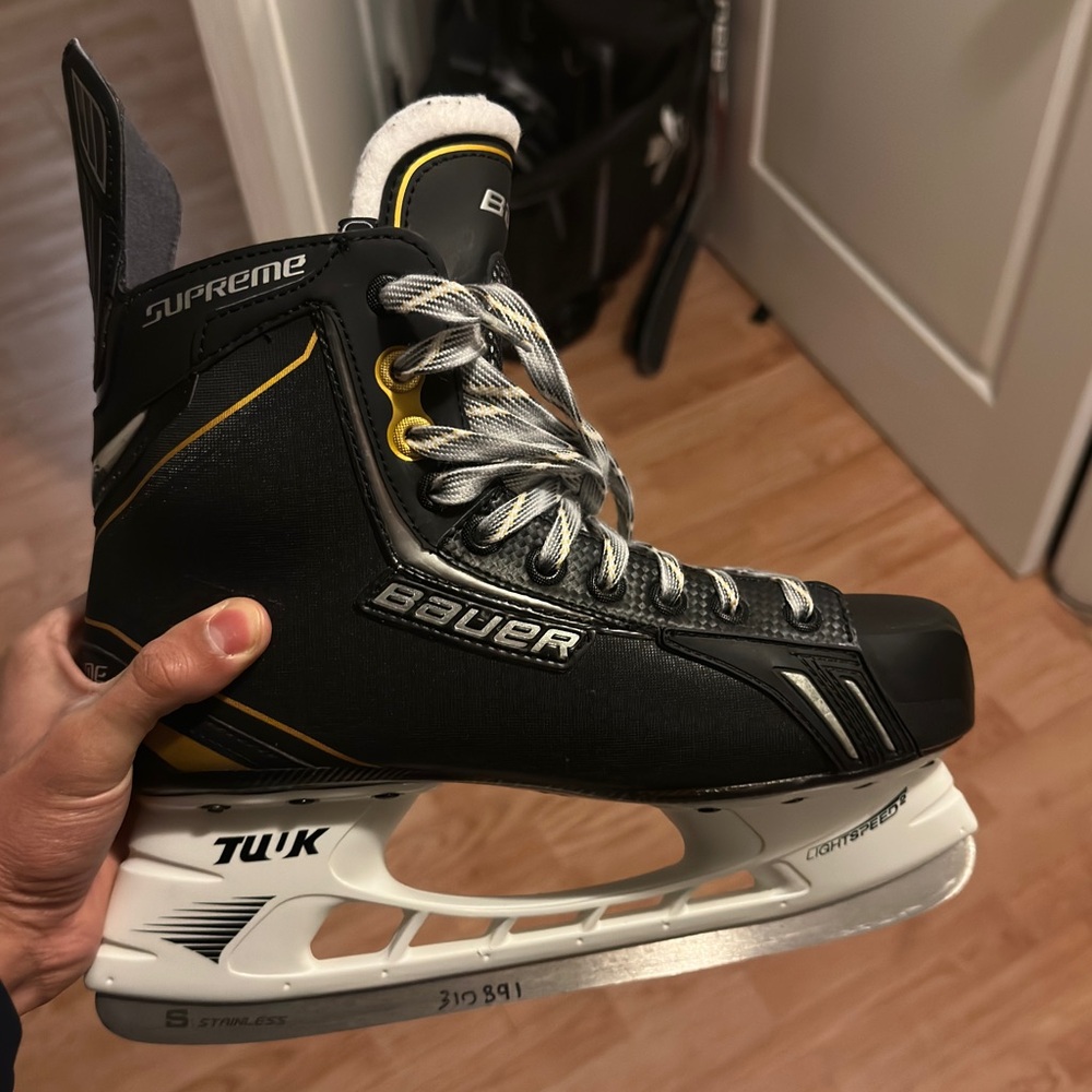 Bauer Ice Skates